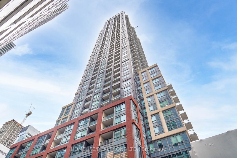 4803 - 108 Peter Street