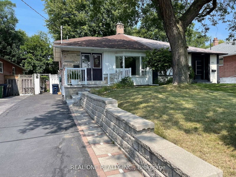 2 Bedrooms - 63 Sundial Crescent