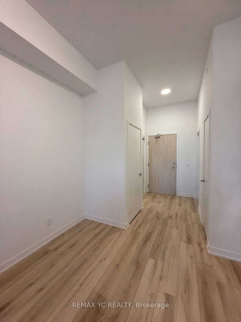 181 Sheppard Ave E photo 5