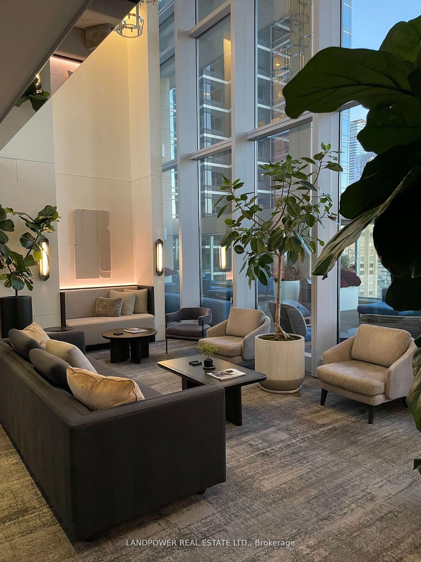 183 Wellington Street • #3702 • Toronto, ON photo 13
