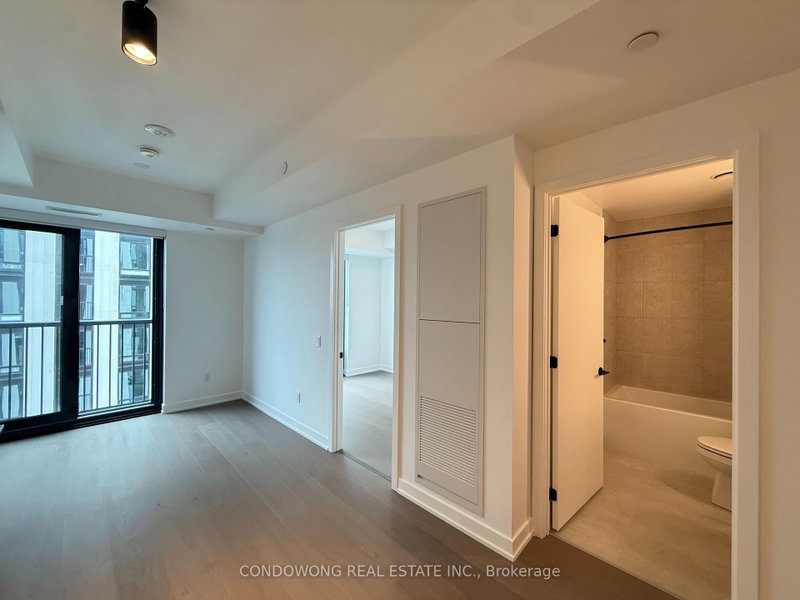 2009 - 91 Montclair Avenue
