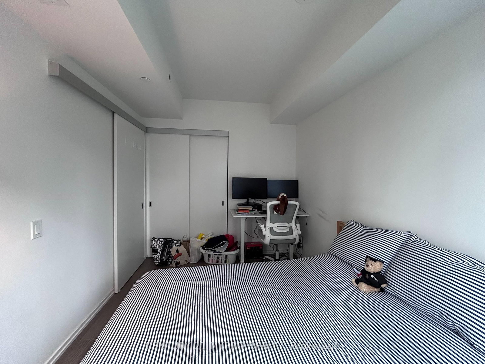 5 Soudan Avenue • #1910 • Toronto, ON photo 15