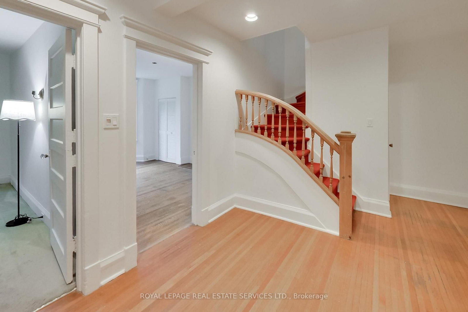 98 Woodlawn Avenue W • Toronto, ON photo 12