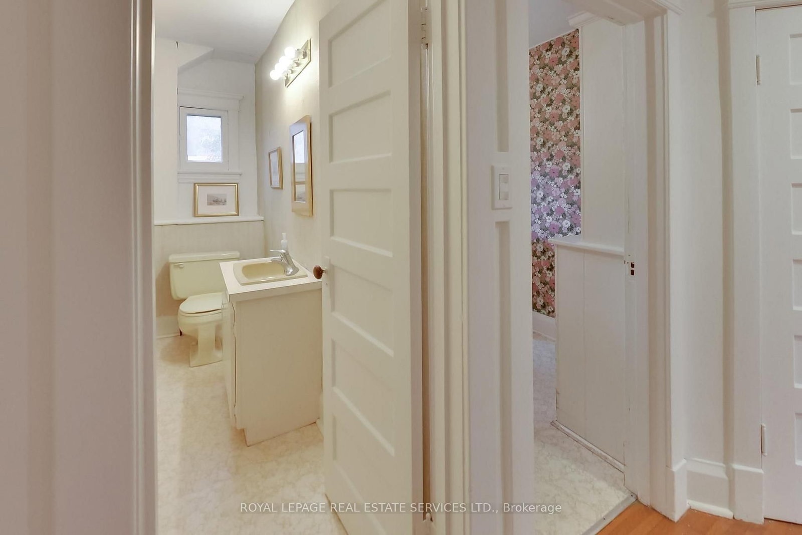 98 Woodlawn Avenue W • Toronto, ON photo 19
