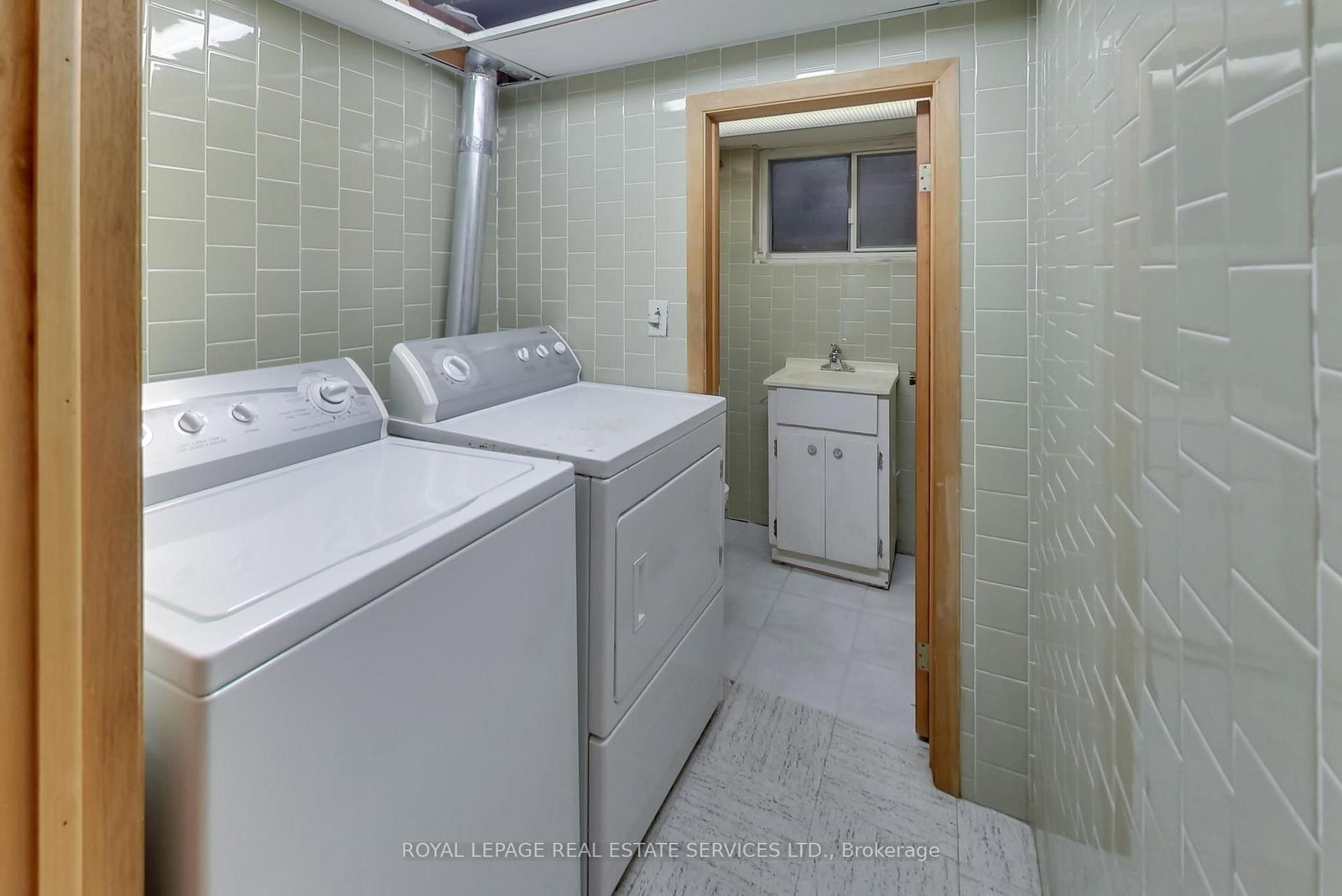 98 Woodlawn Avenue W • Toronto, ON photo 26