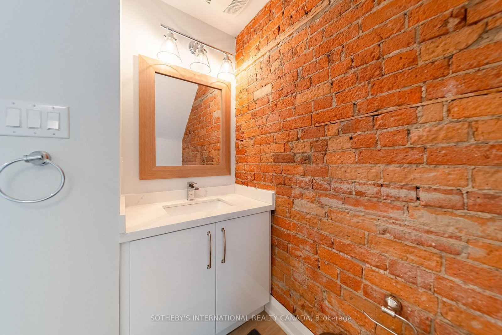 366 Ontario Street • Toronto, ON photo 43