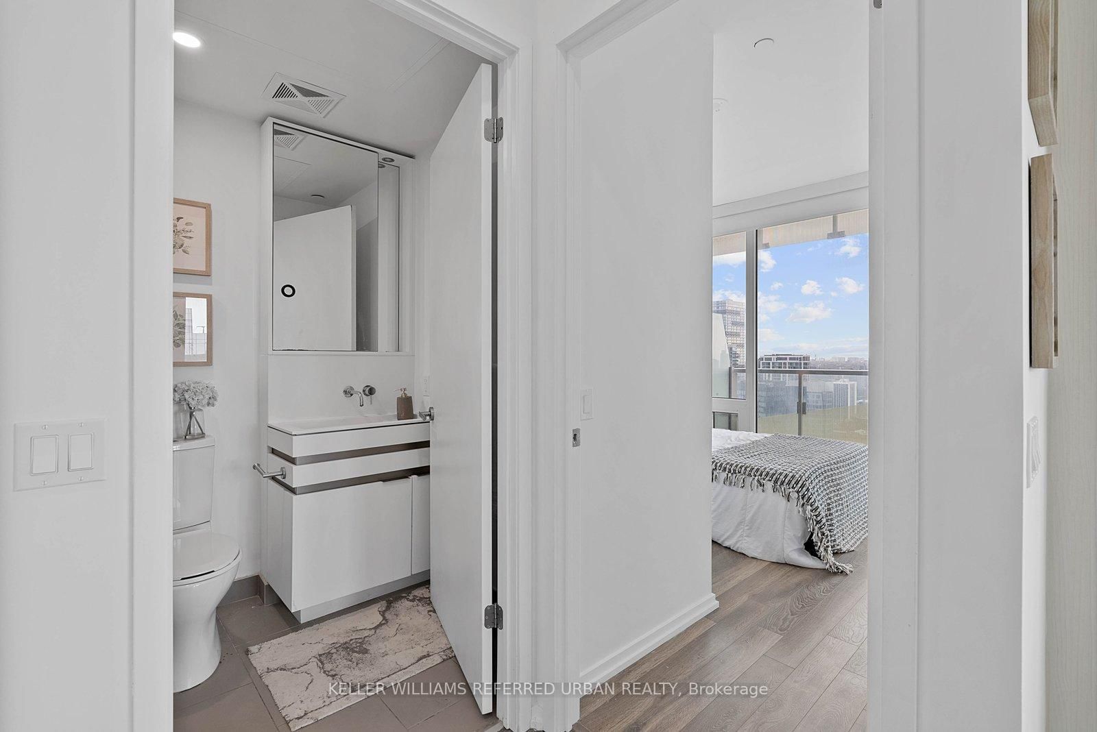 197 Yonge Street • #2905 • Toronto, ON photo 9