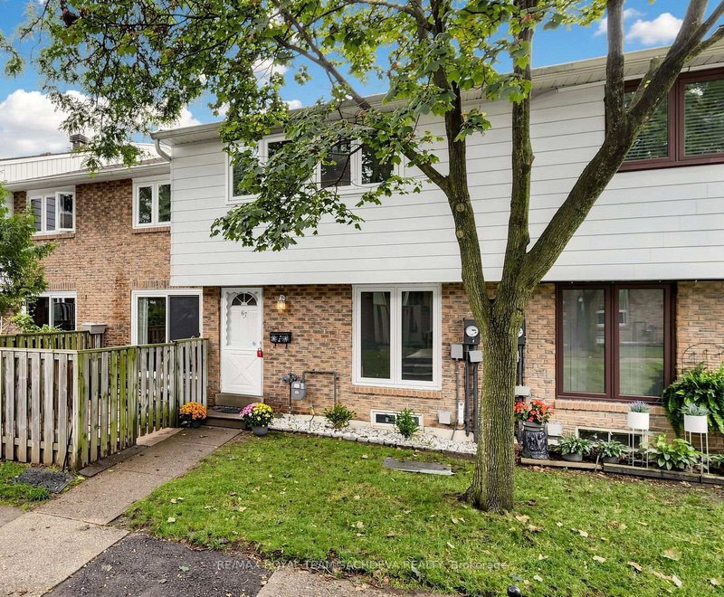 156 - 67 Rock Fernway