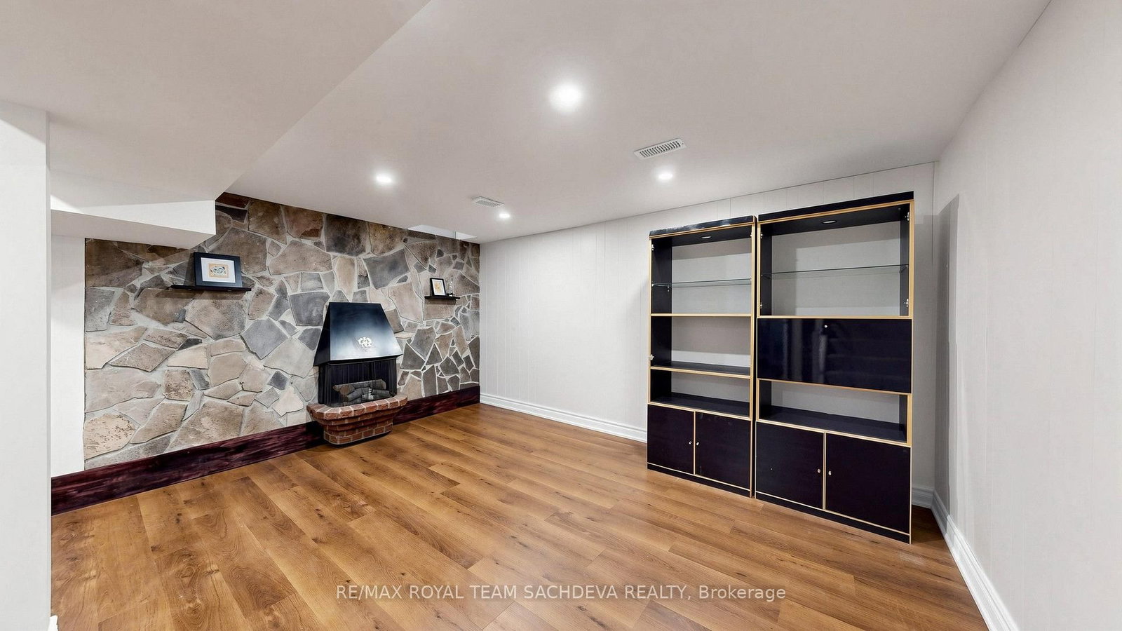 67 Rock Fernway • Toronto, ON photo 34