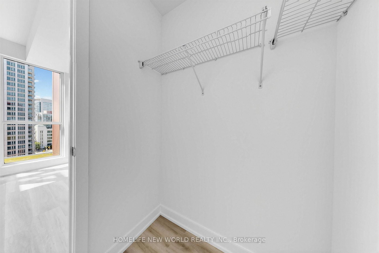 50 Bruyeres Mews • #1508 • Toronto, ON photo 12