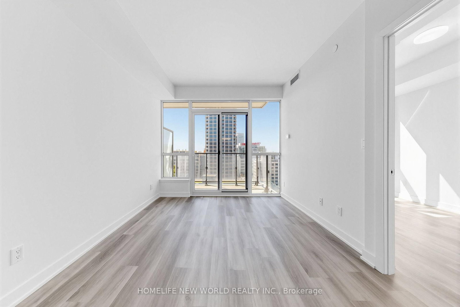 50 Bruyeres Mews • #1508 • Toronto, ON photo 3