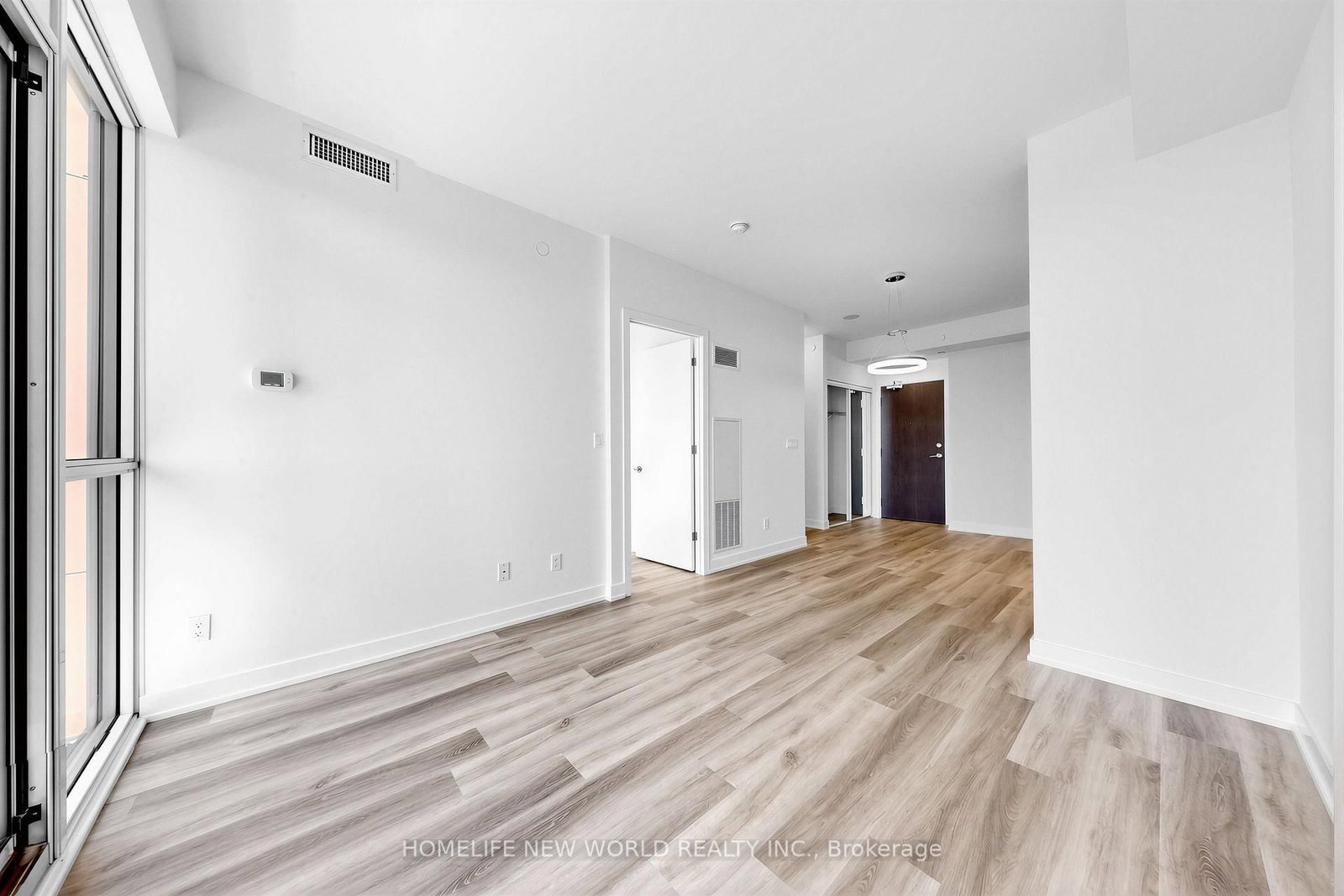 50 Bruyeres Mews • #1508 • Toronto, ON photo 8