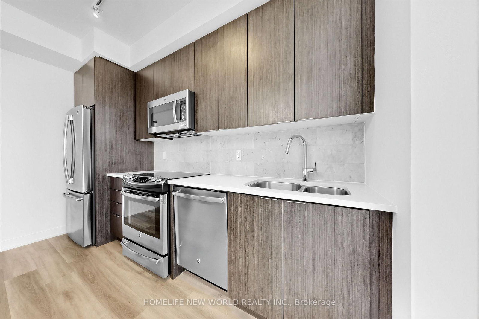 50 Bruyeres Mews • #1508 • Toronto, ON photo 9