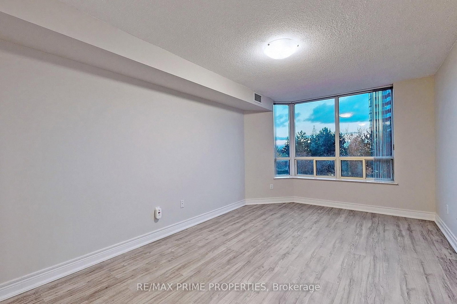 89 Skymark Drive • #310 • Toronto, ON photo 15