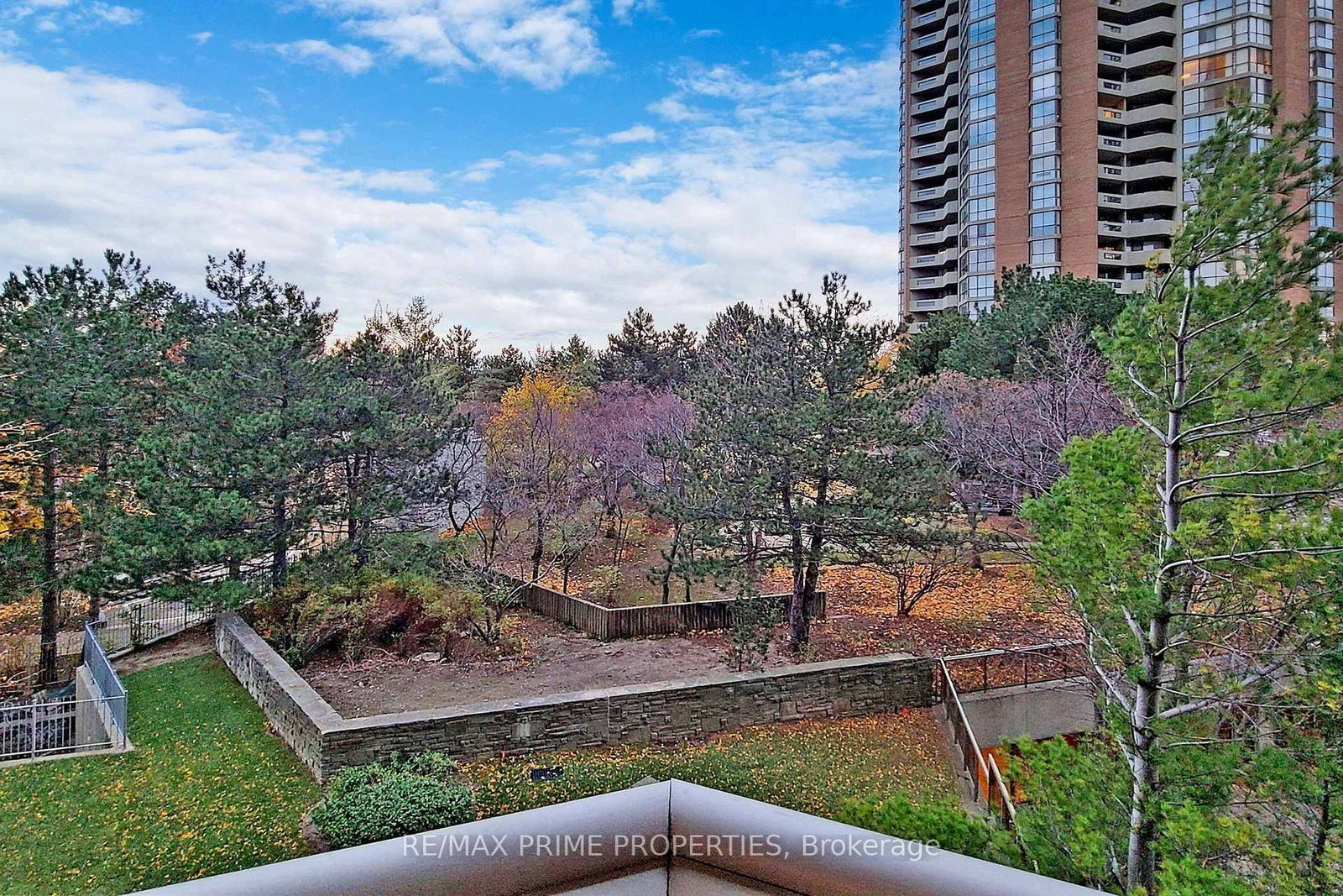 89 Skymark Drive • #310 • Toronto, ON photo 26