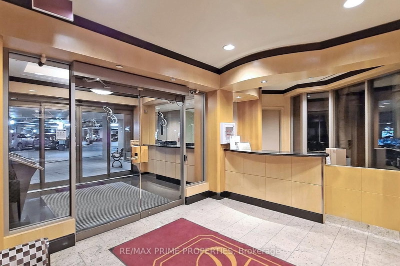 310 - 89 Skymark Drive