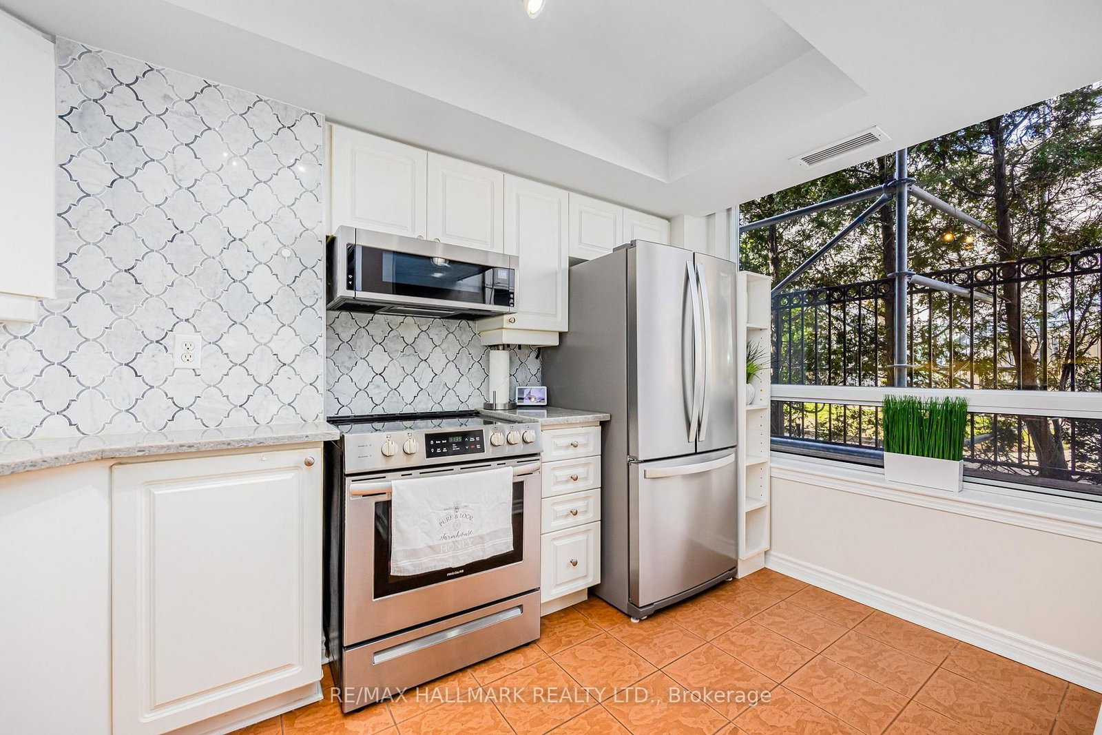 3 Rean Drive • #112 • Toronto, ON photo 10