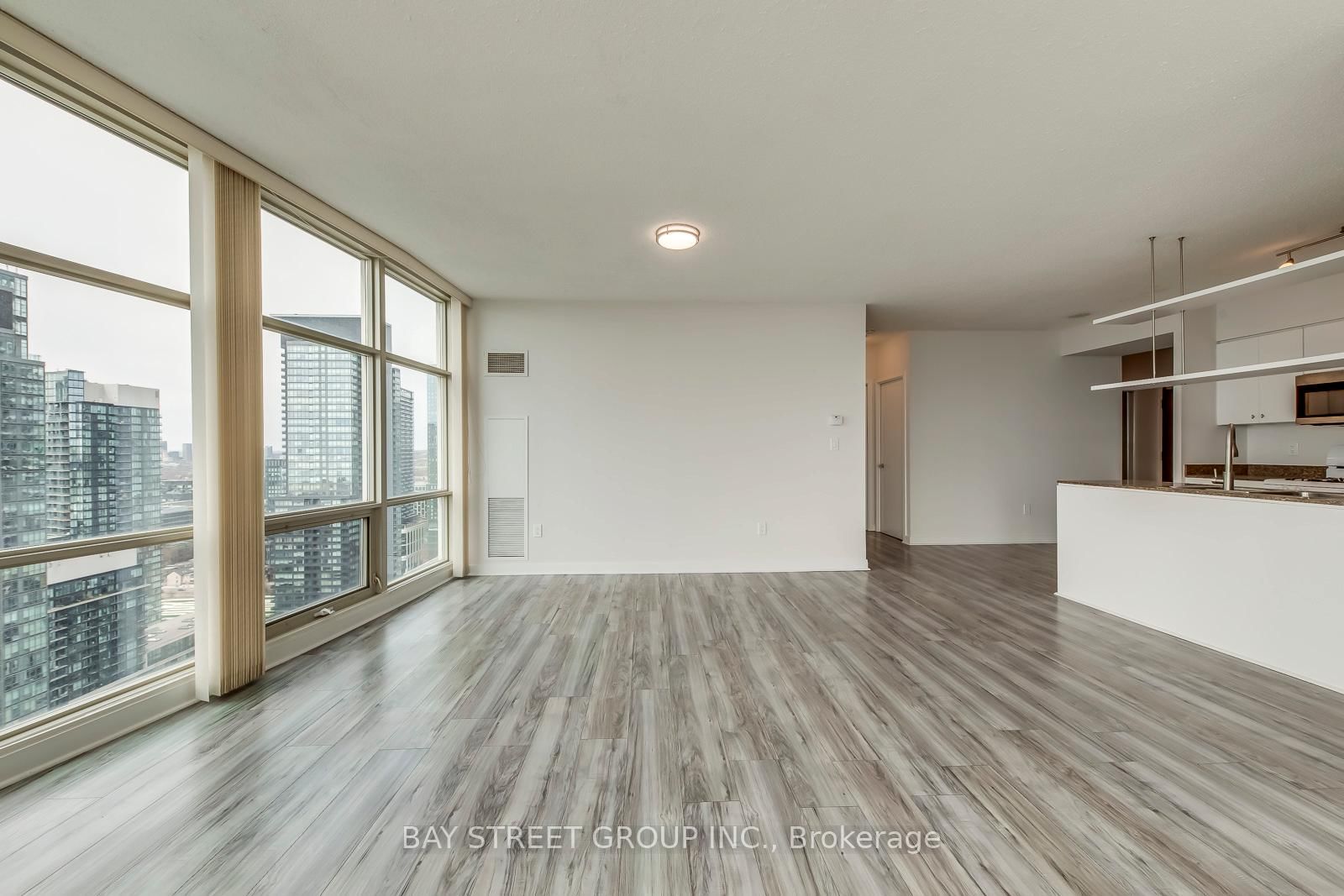 35 Mariner Terrace • #3912 • Toronto, ON photo 17