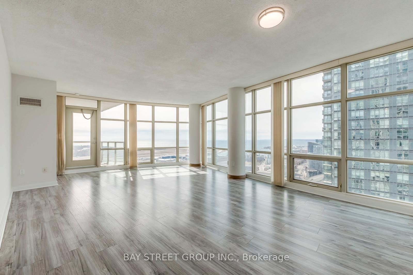 35 Mariner Terrace • #3912 • Toronto, ON photo 20