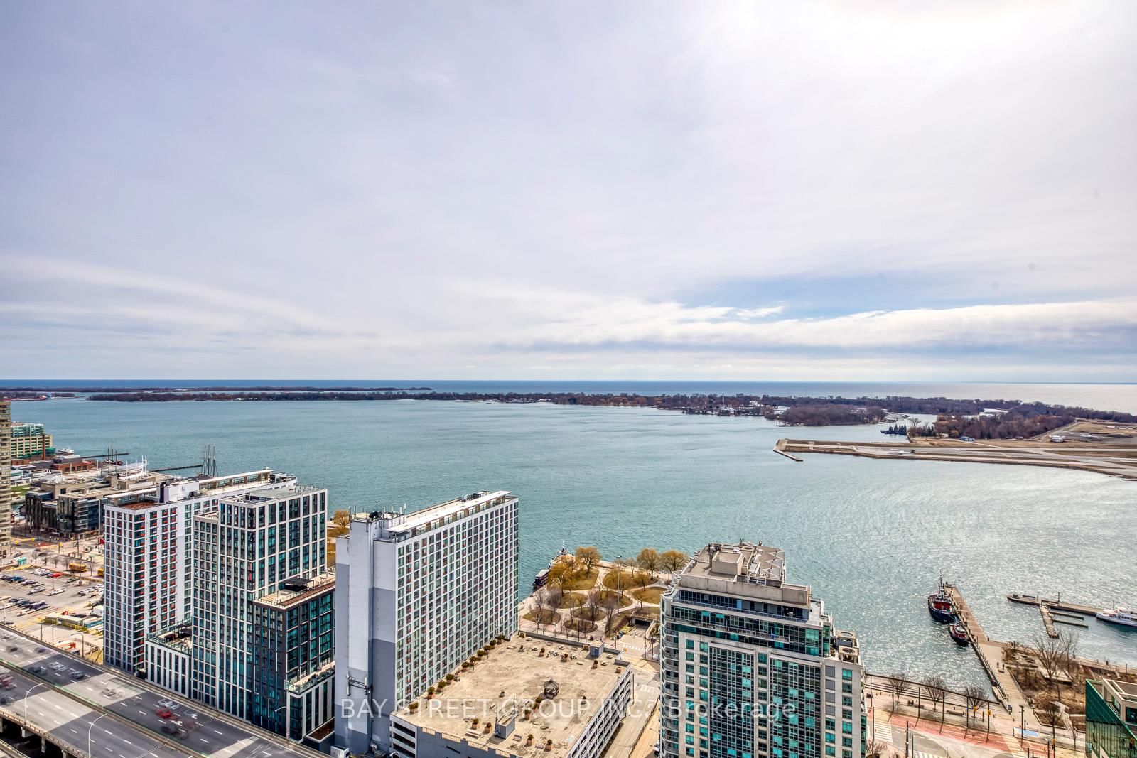 35 Mariner Terrace • #3912 • Toronto, ON photo 25
