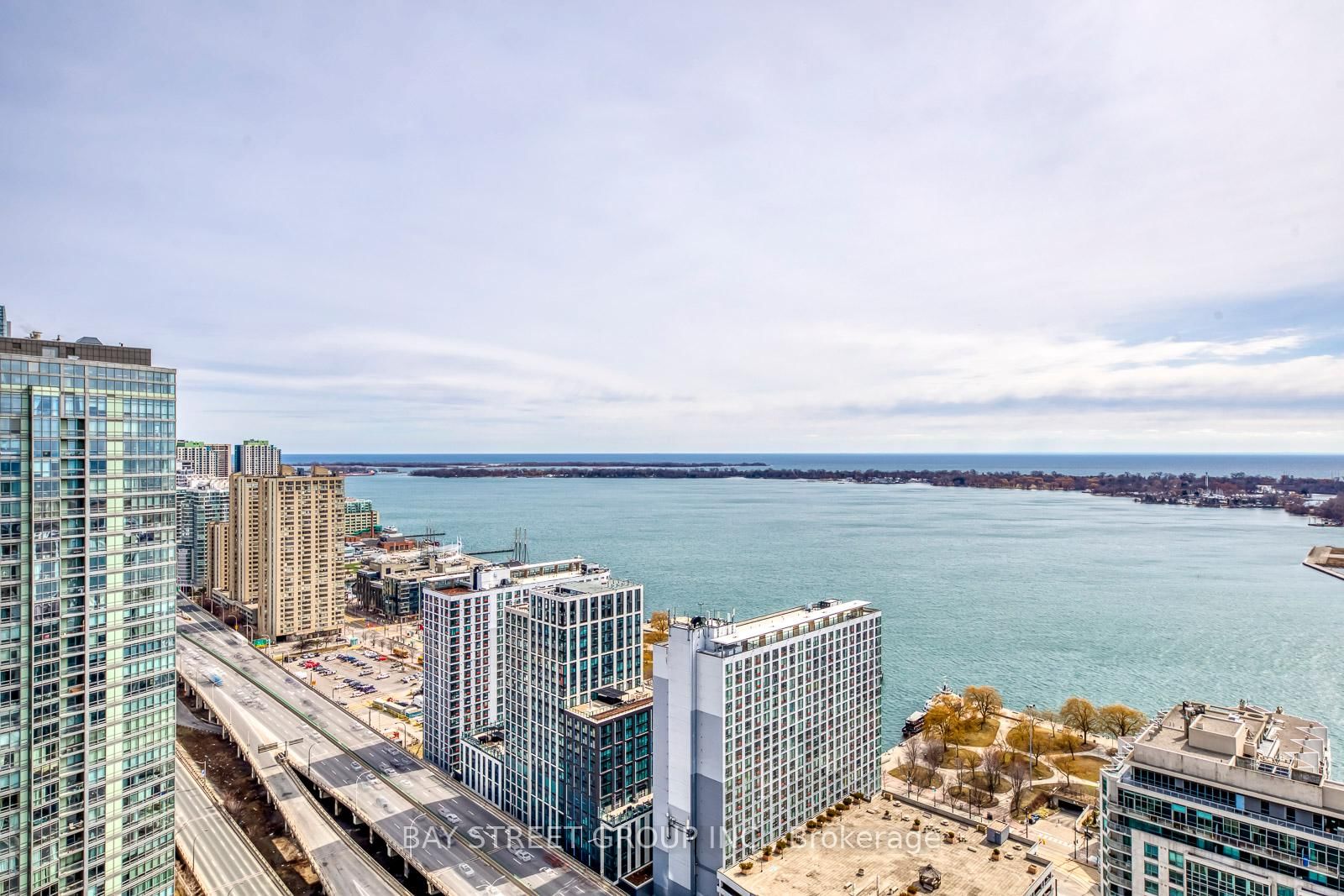 35 Mariner Terrace • #3912 • Toronto, ON photo 26