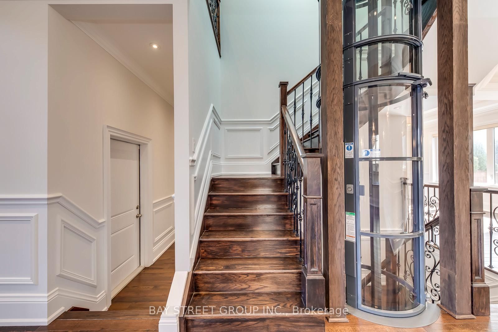 39 Foxwarren Drive • Toronto, ON photo 13