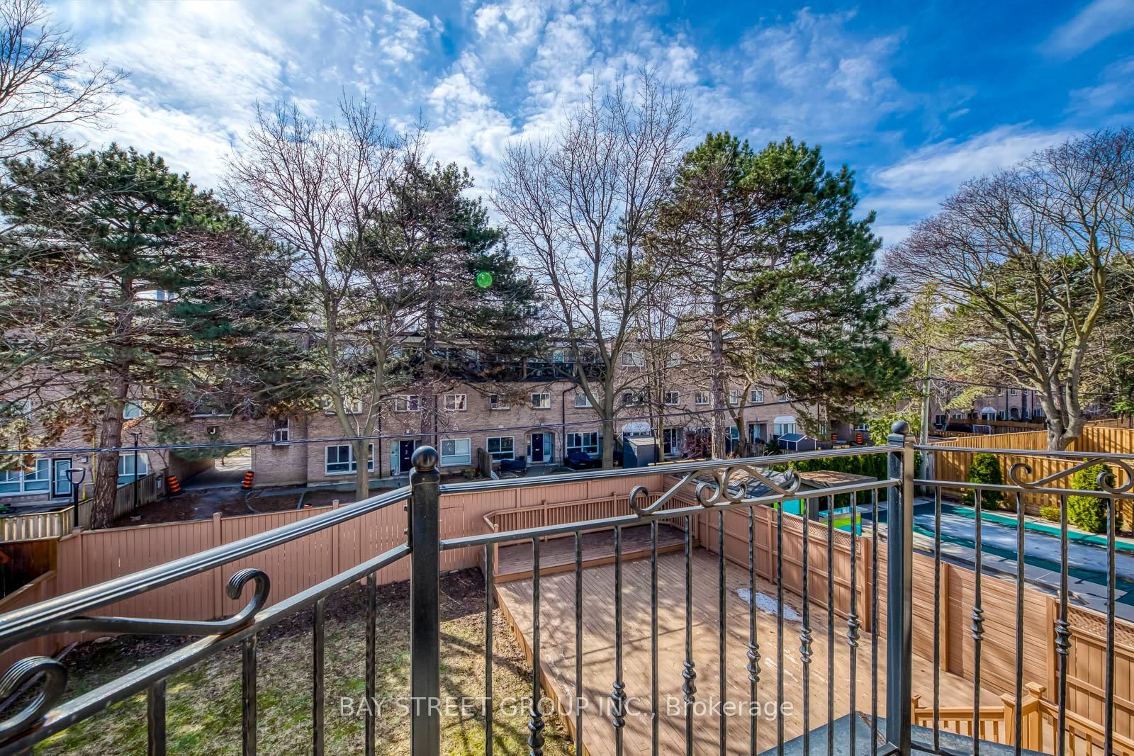39 Foxwarren Drive • Toronto, ON photo 19