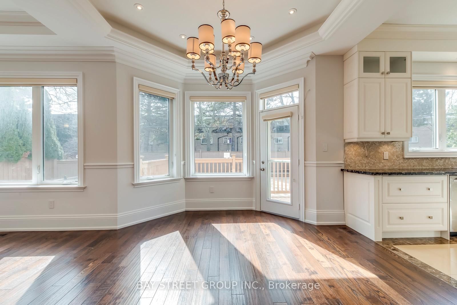 39 Foxwarren Drive • Toronto, ON photo 9