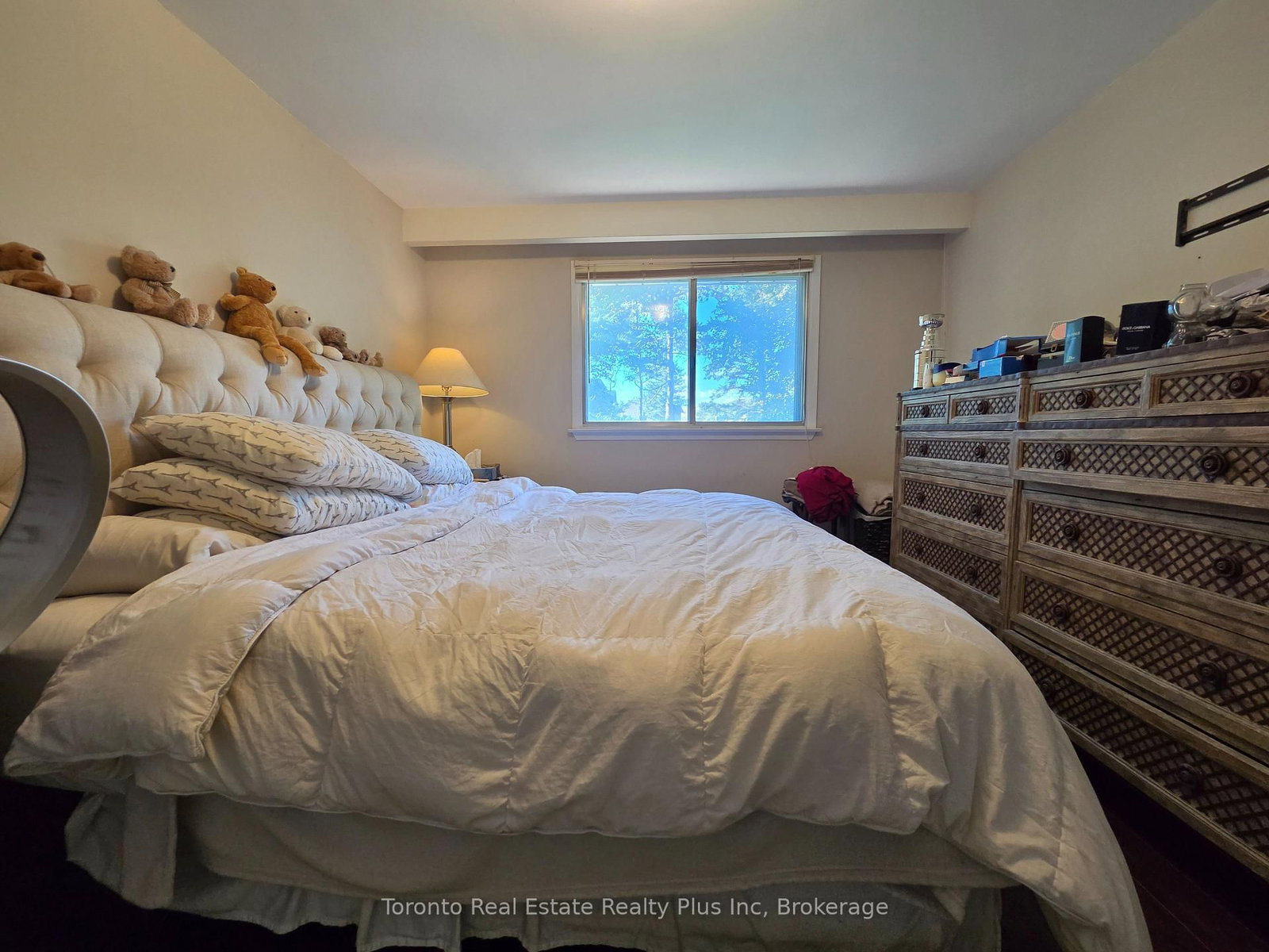 482 Ruth Avenue • Toronto, ON photo 16