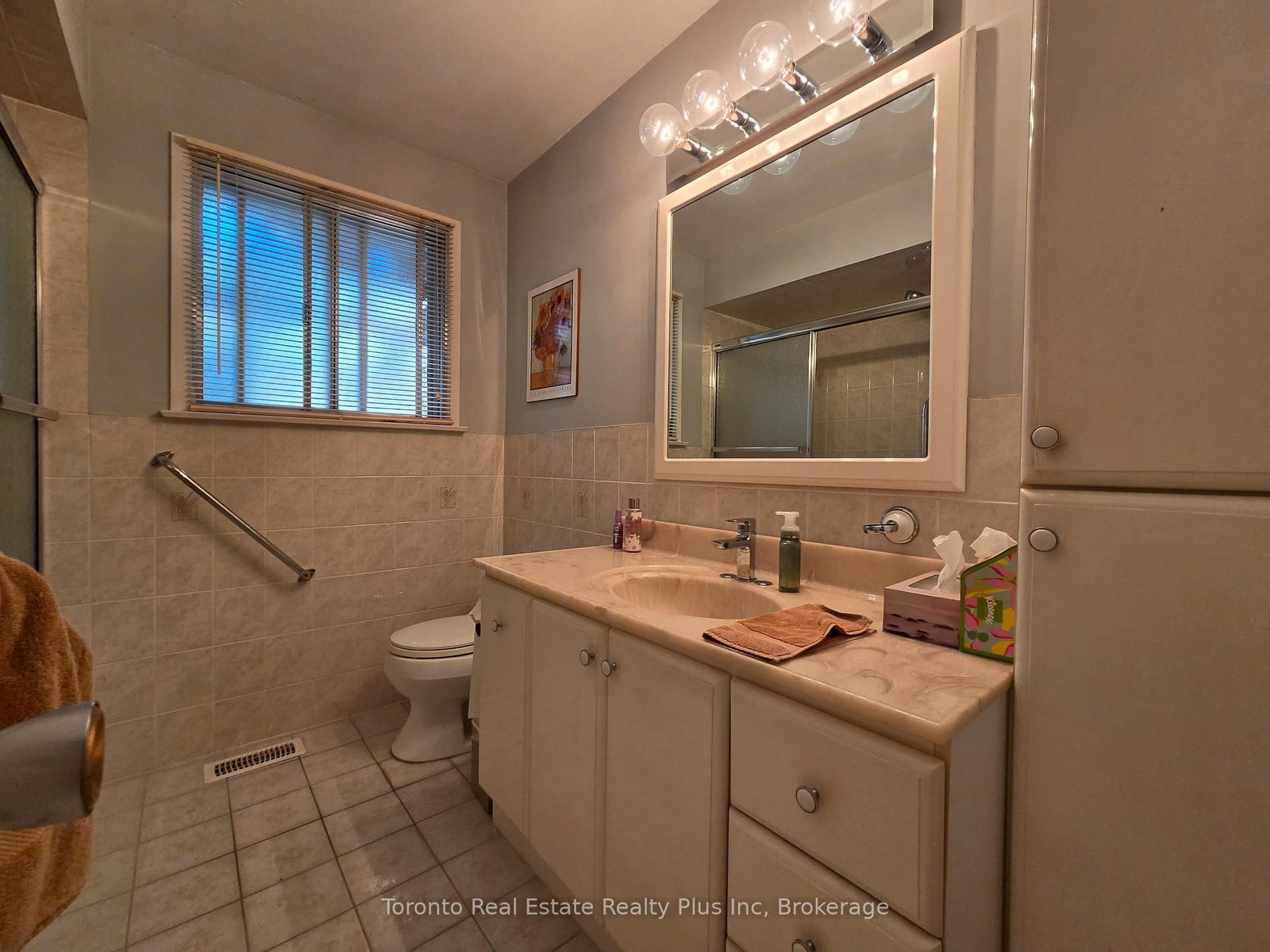 482 Ruth Avenue • Toronto, ON photo 19