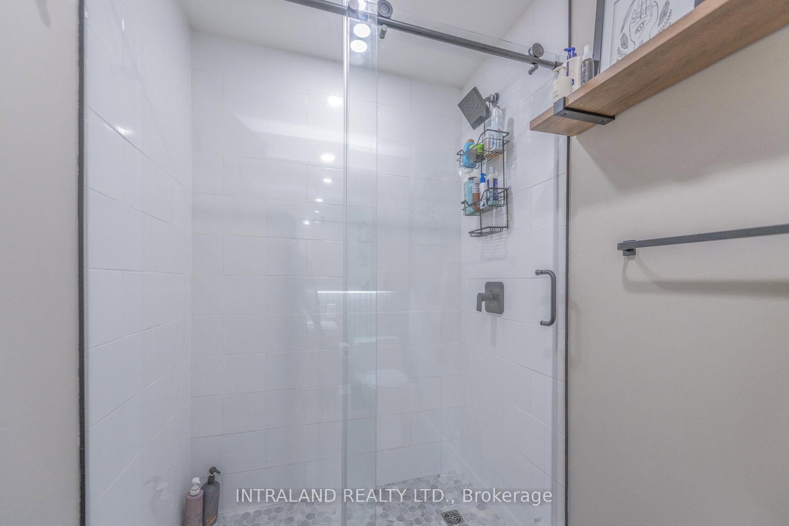 1 Shaw Street • #113 • Toronto, ON photo 11