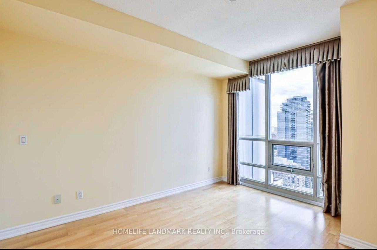 761 Bay Street • #3303 • Toronto, ON photo 8
