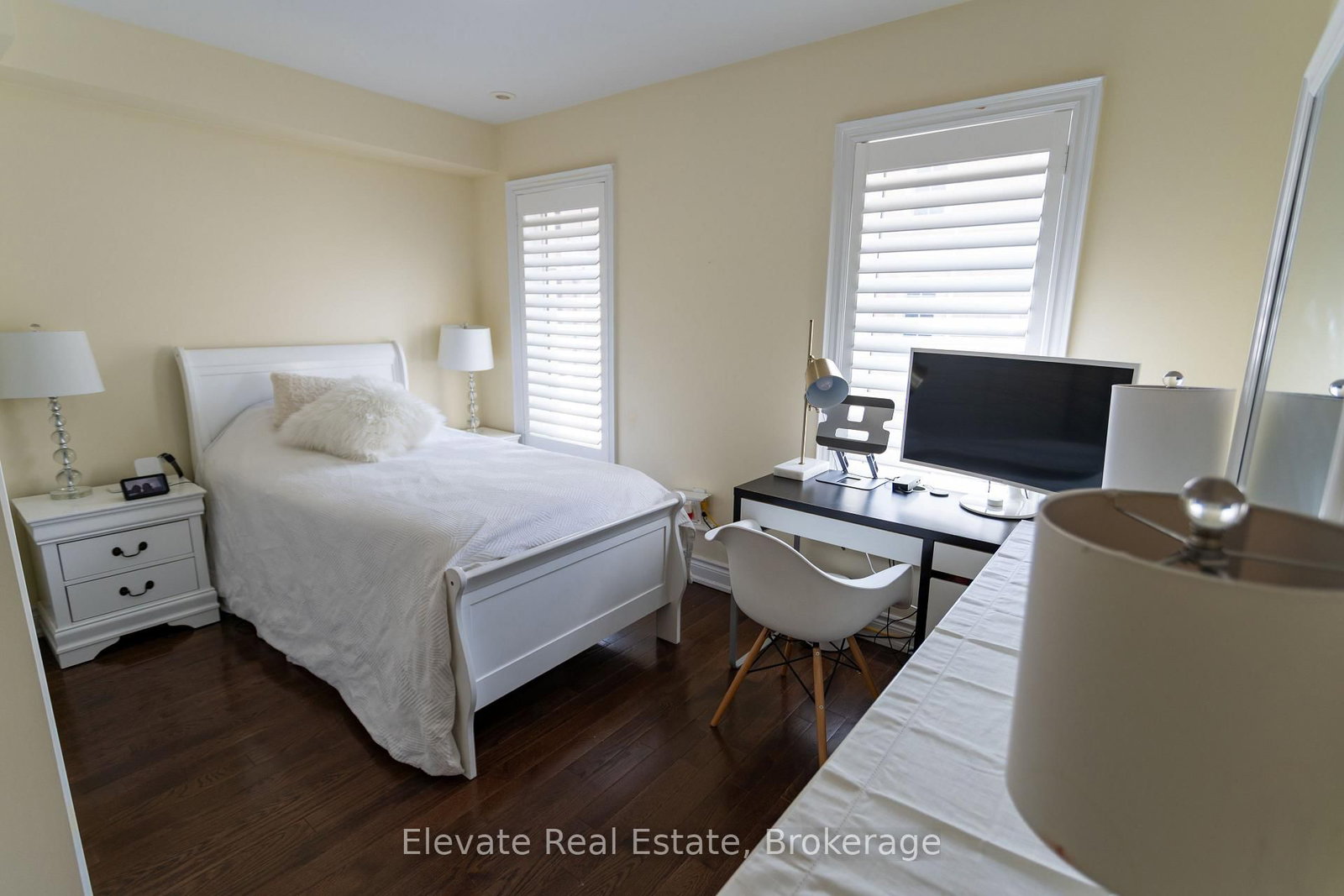 1 Hargrave Lane • #1 • Toronto, ON photo 16