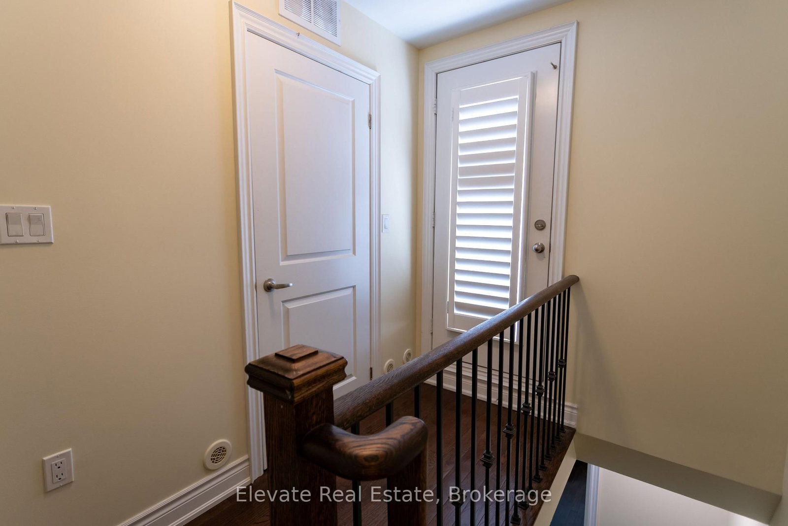 1 Hargrave Lane • #1 • Toronto, ON photo 27