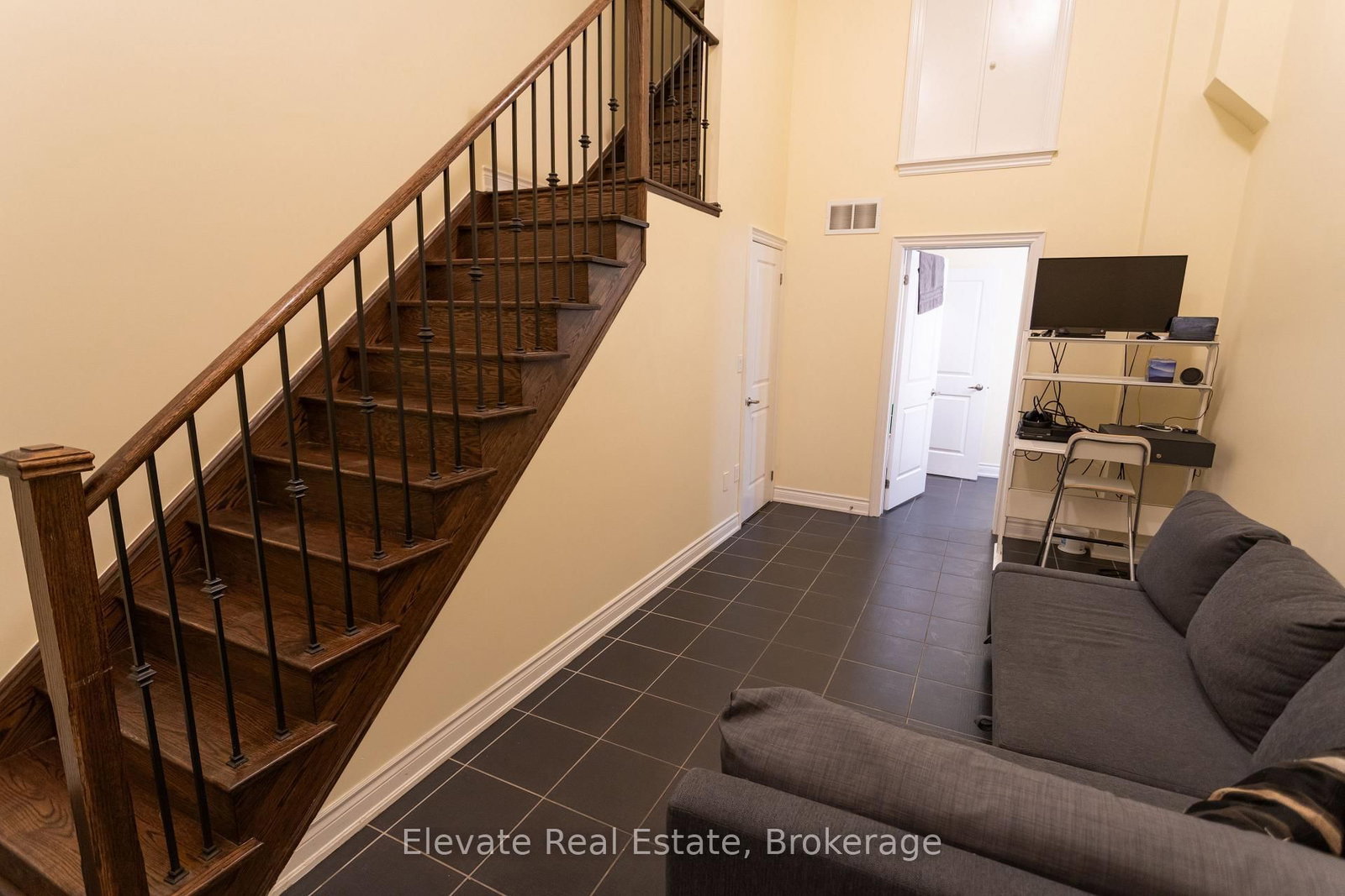 1 Hargrave Lane • #1 • Toronto, ON photo 32