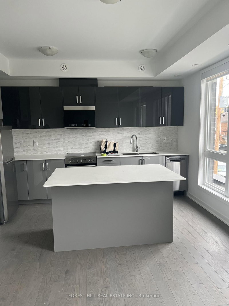 7 - 14 Marquette Avenue