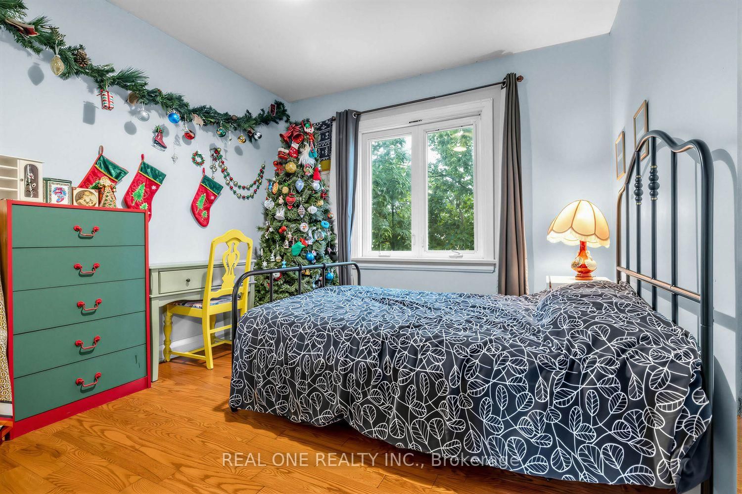 112 Oxford Street • Toronto, ON photo 15
