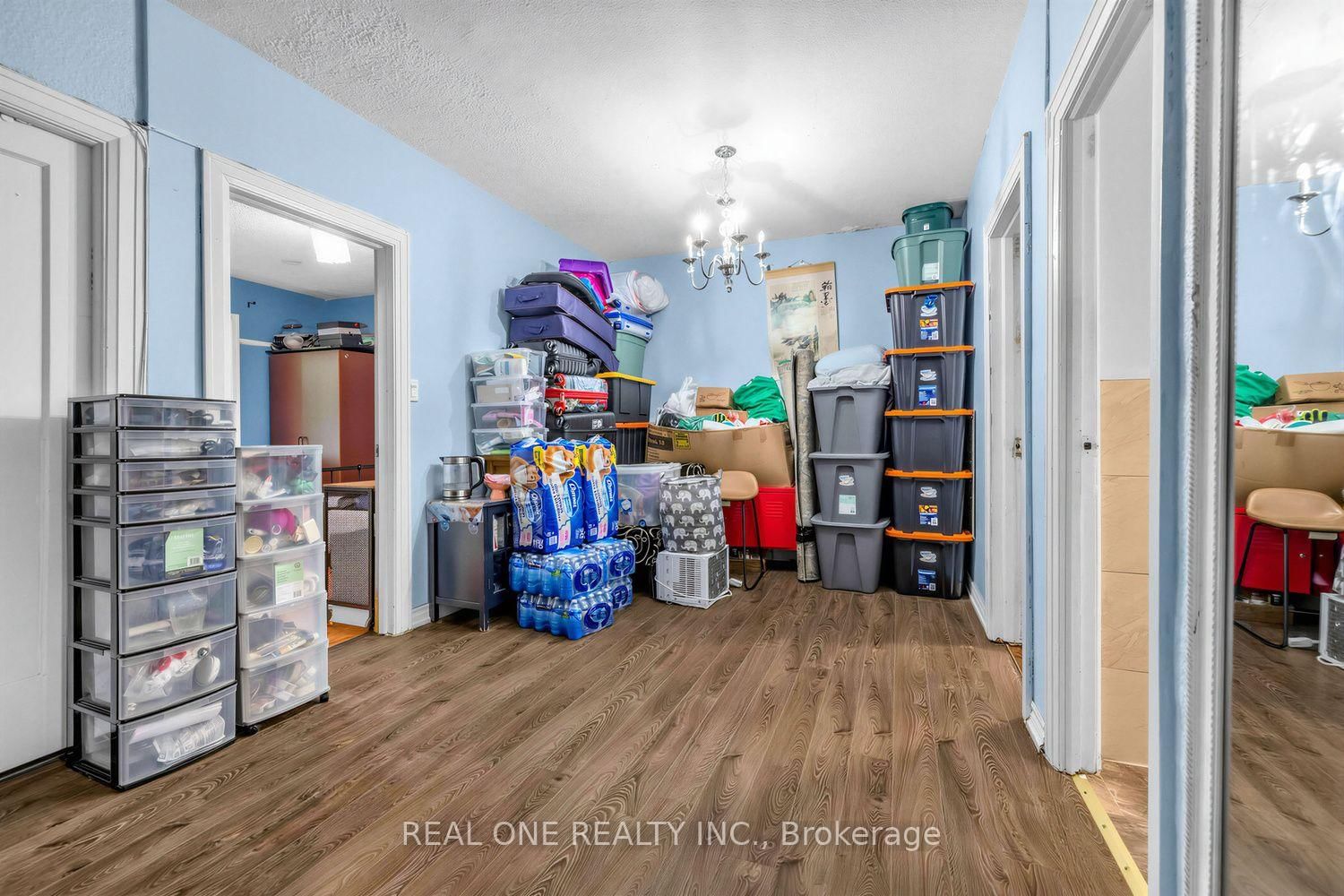 112 Oxford Street • Toronto, ON photo 20