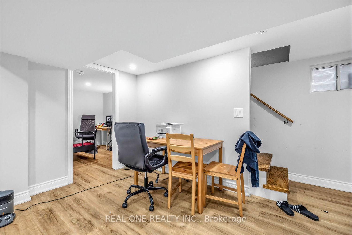 112 Oxford Street • Toronto, ON photo 29
