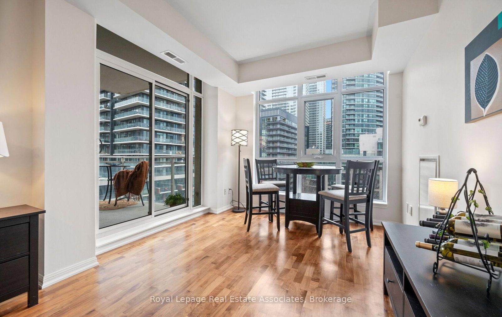 21 Grand Magazine Street • #908 • Toronto, ON photo 11