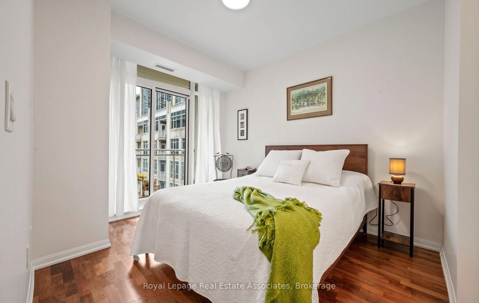 21 Grand Magazine Street • #908 • Toronto, ON photo 17