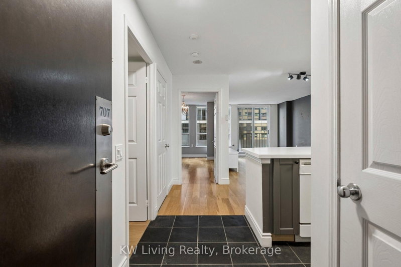 707 - 388 Bloor Street E