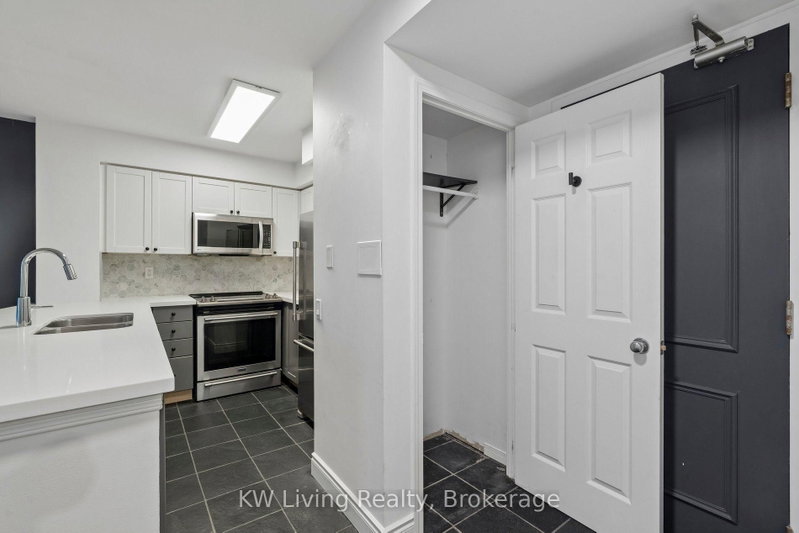 707 - 388 Bloor Street E