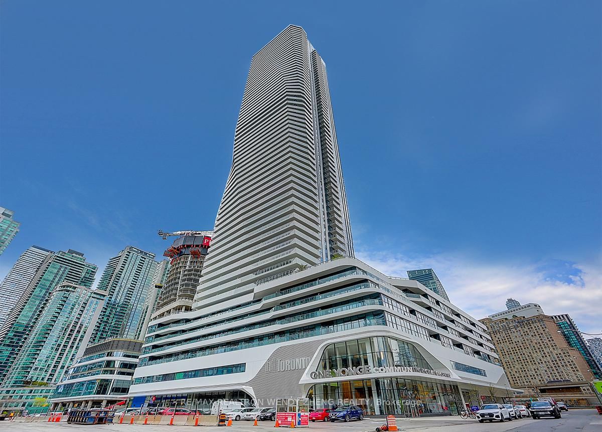 28 Freeland Street • #902 • Toronto, ON photo 1