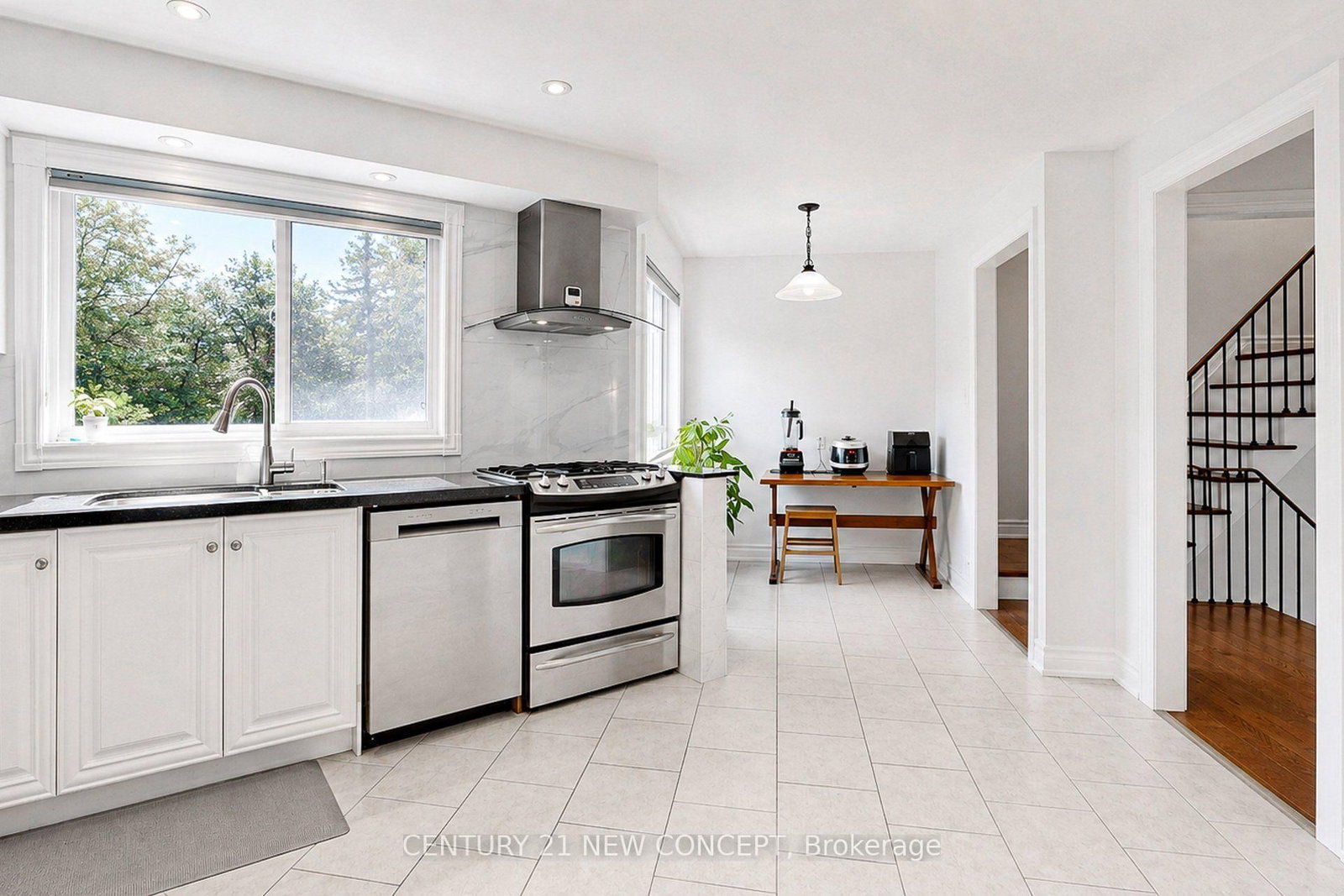 58 Paul Markway • Toronto, ON photo 13