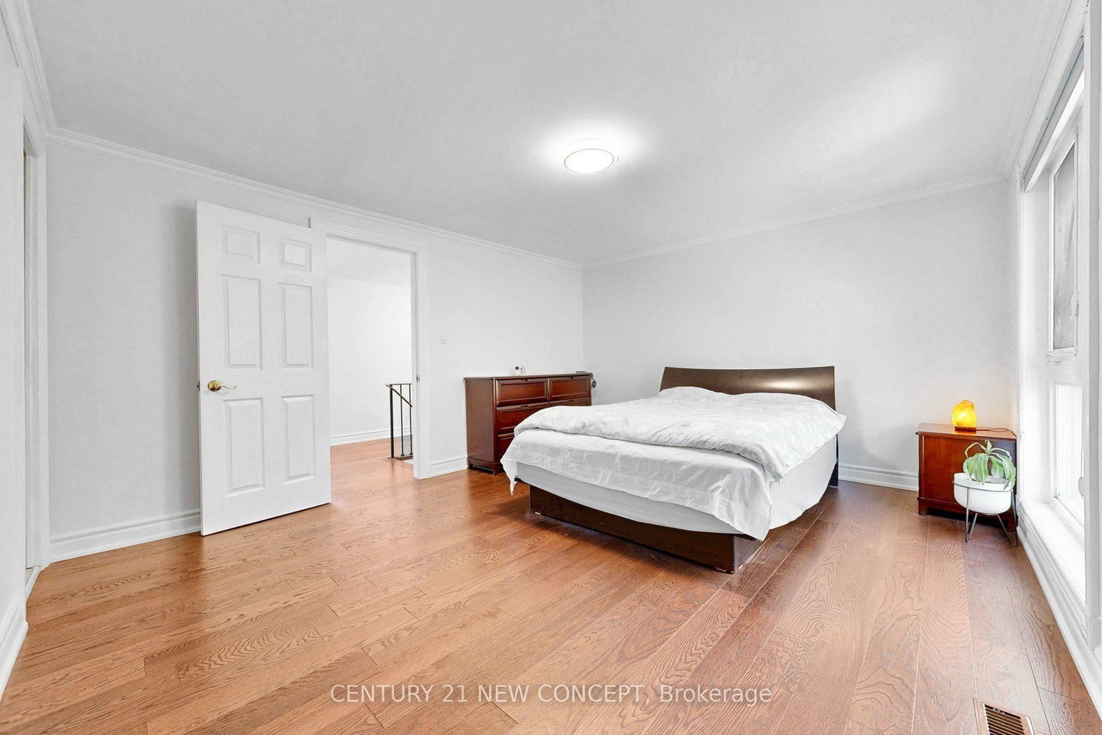 58 Paul Markway • Toronto, ON photo 17