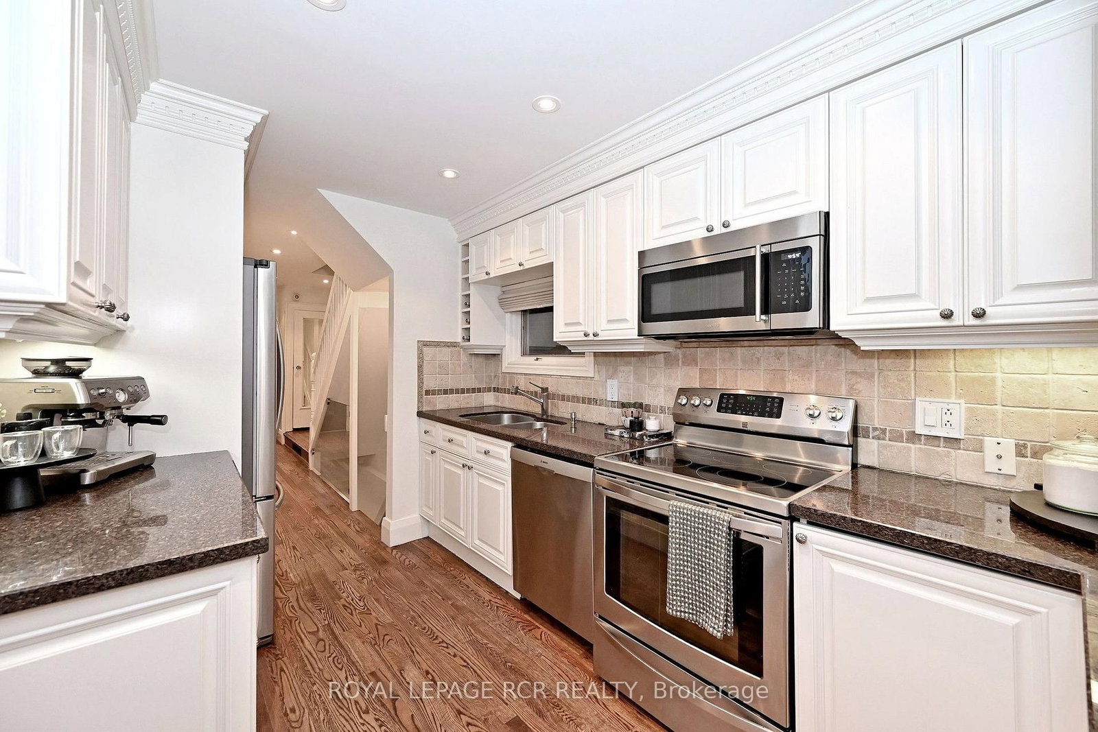 214 Briar Hill Avenue • Toronto, ON photo 16
