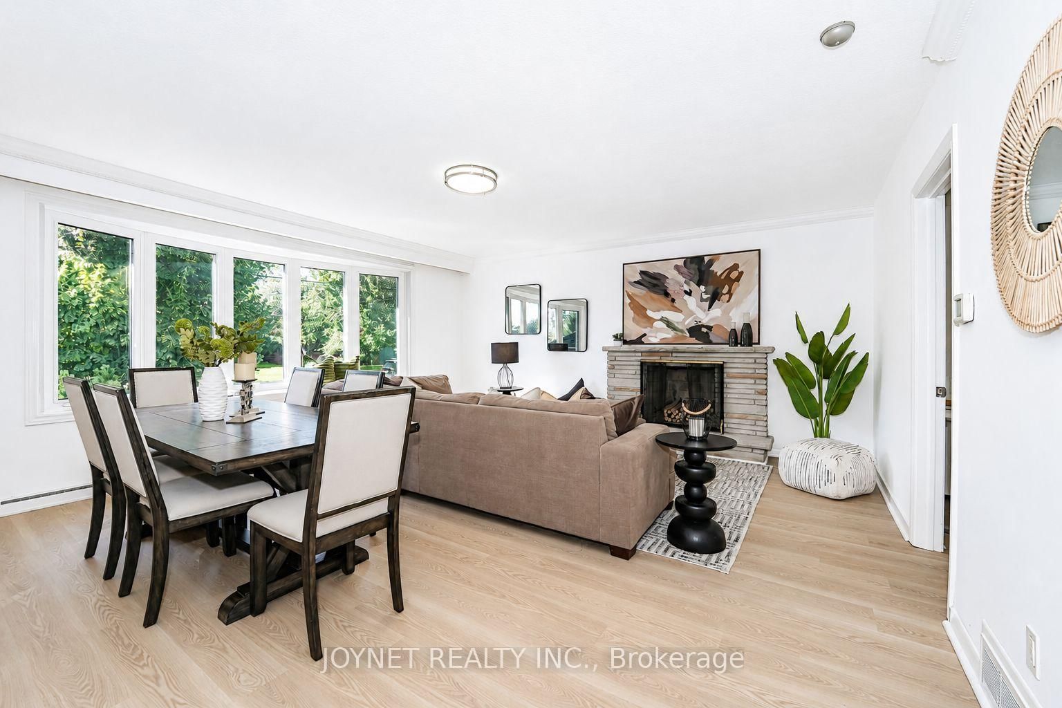 42 Brucedale Crescent • Toronto, ON photo 12