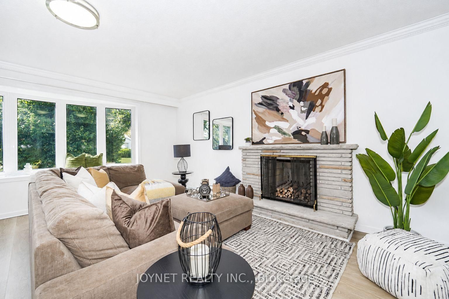 42 Brucedale Crescent • Toronto, ON photo 14