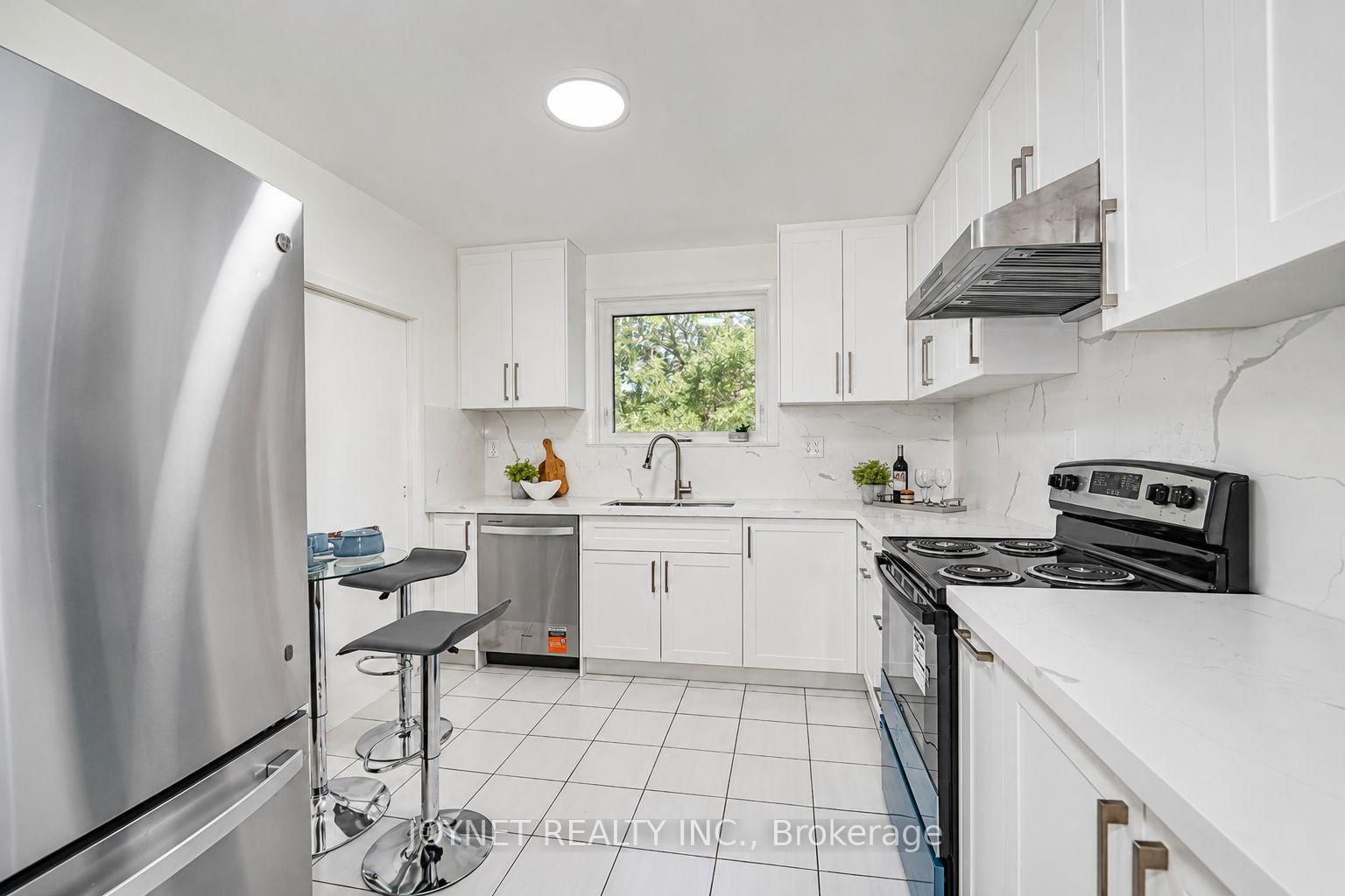 42 Brucedale Crescent • Toronto, ON photo 20